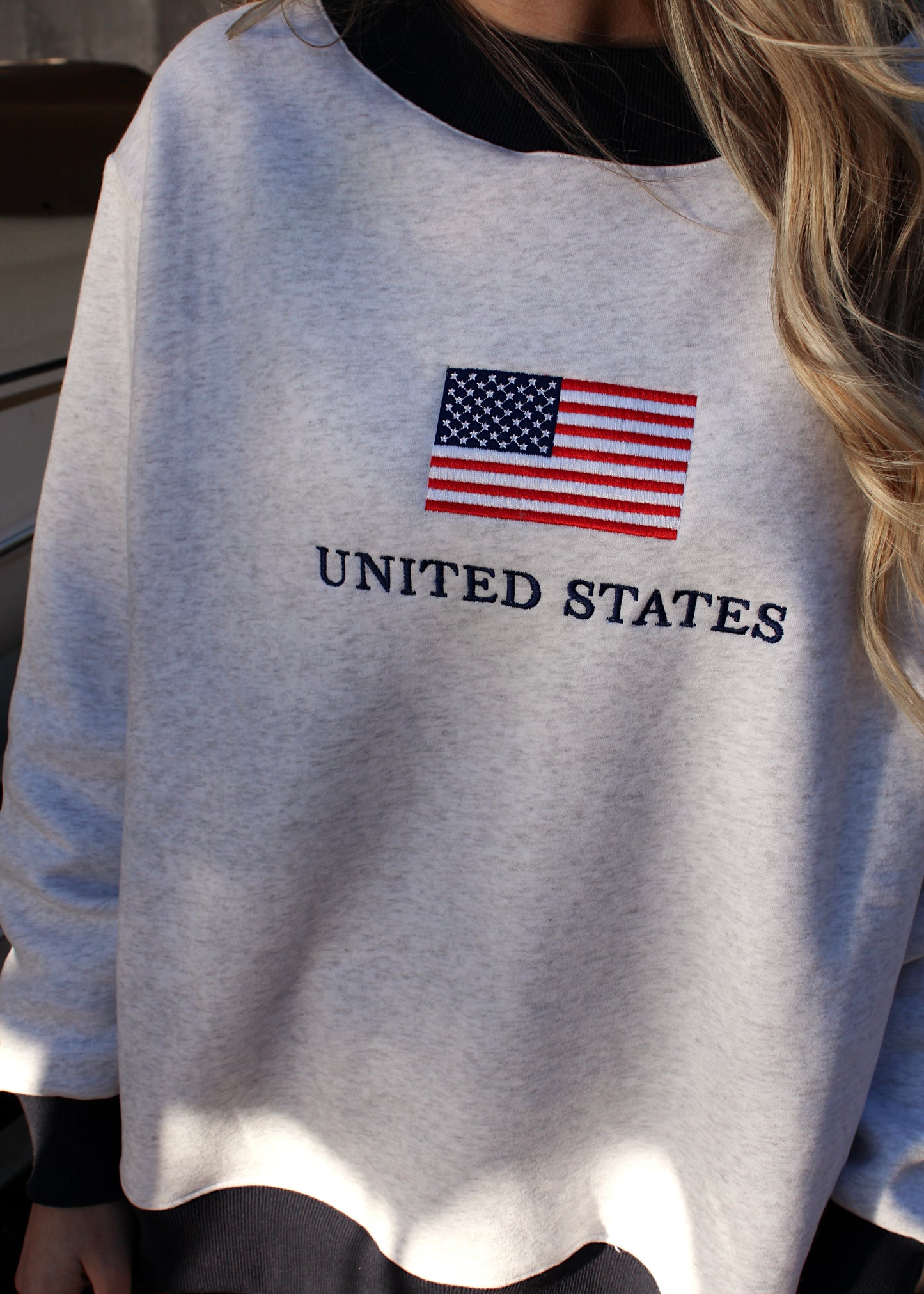 LONG WEEKEND - Embroidered US Mockneck
