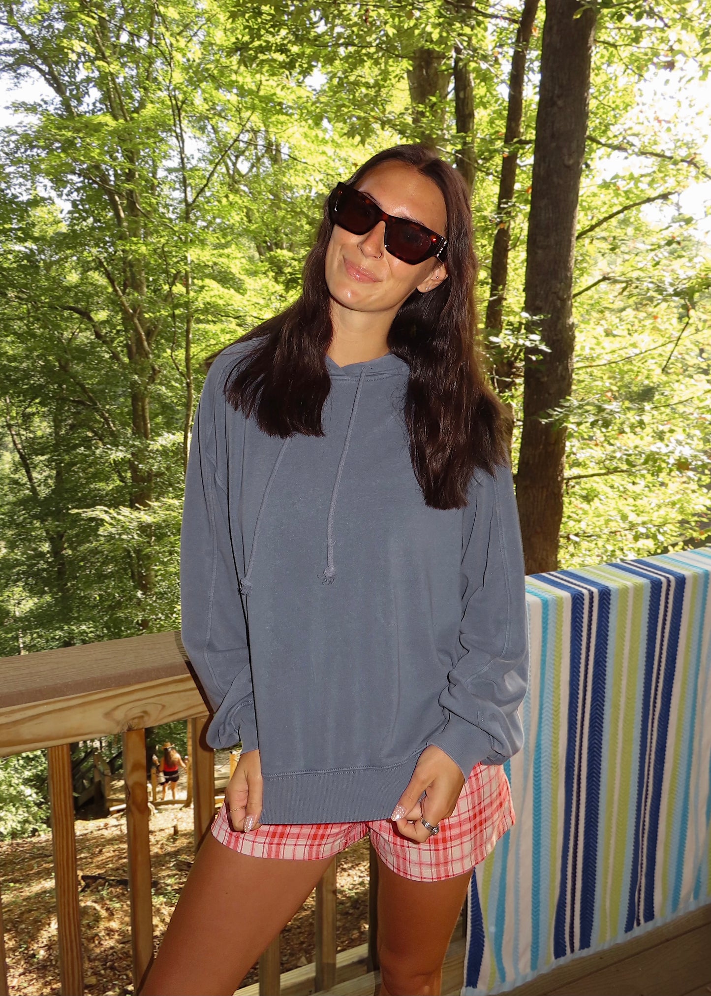 WEEKEND WAVES - Mineral Washed Hoodie