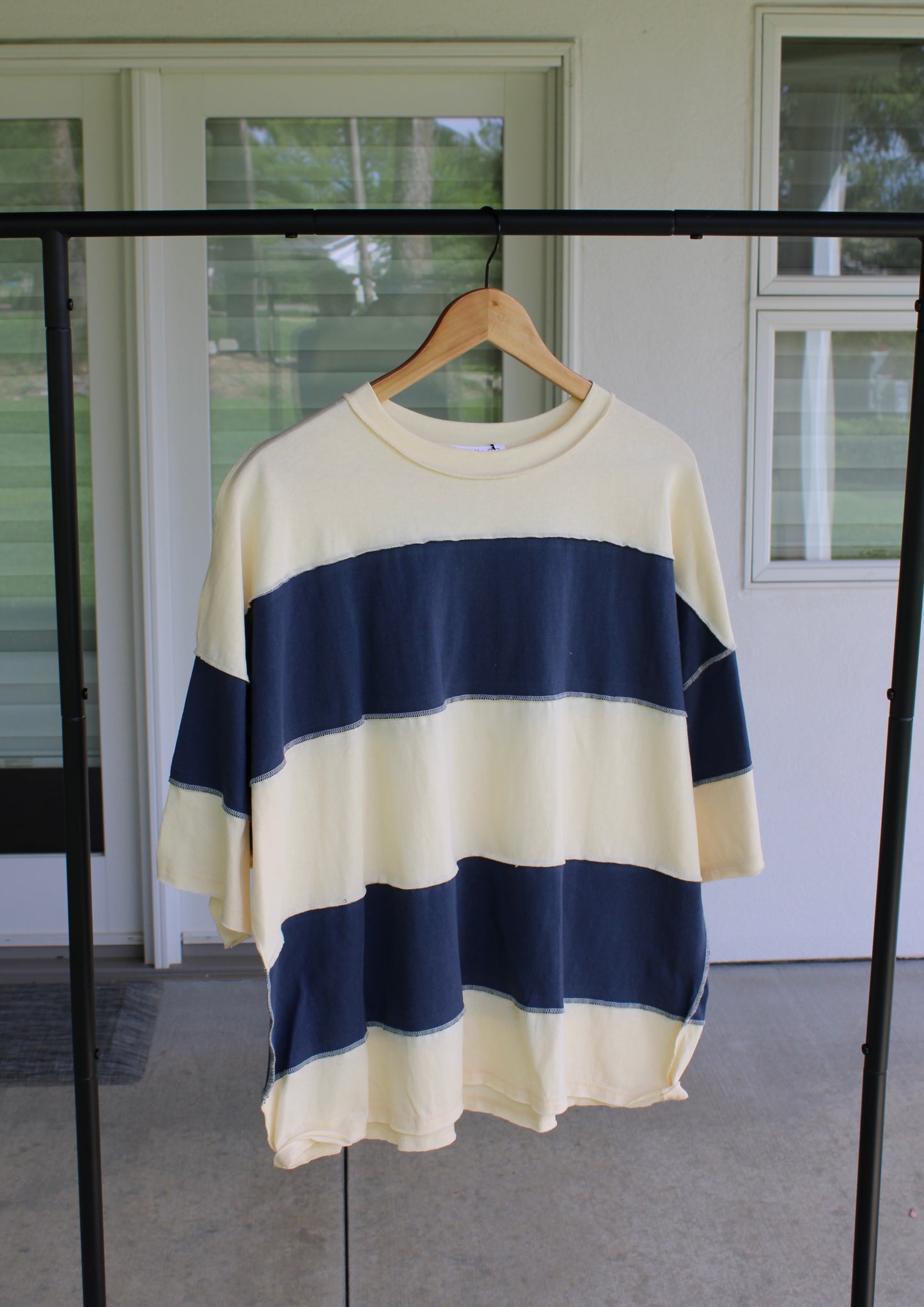 OVERSIZED NAVY STRIPE COLOR BLOCK TOP