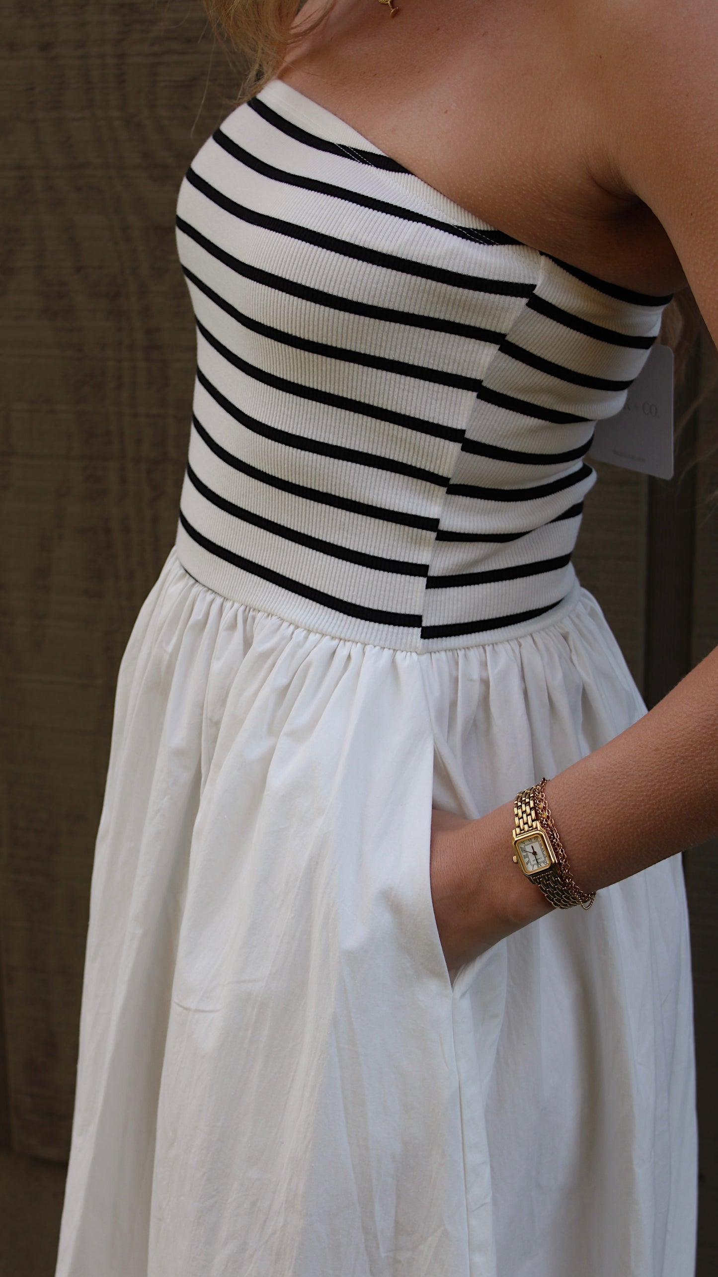 THE COASTLINE - Striped Strapless Flowy Midi Dress