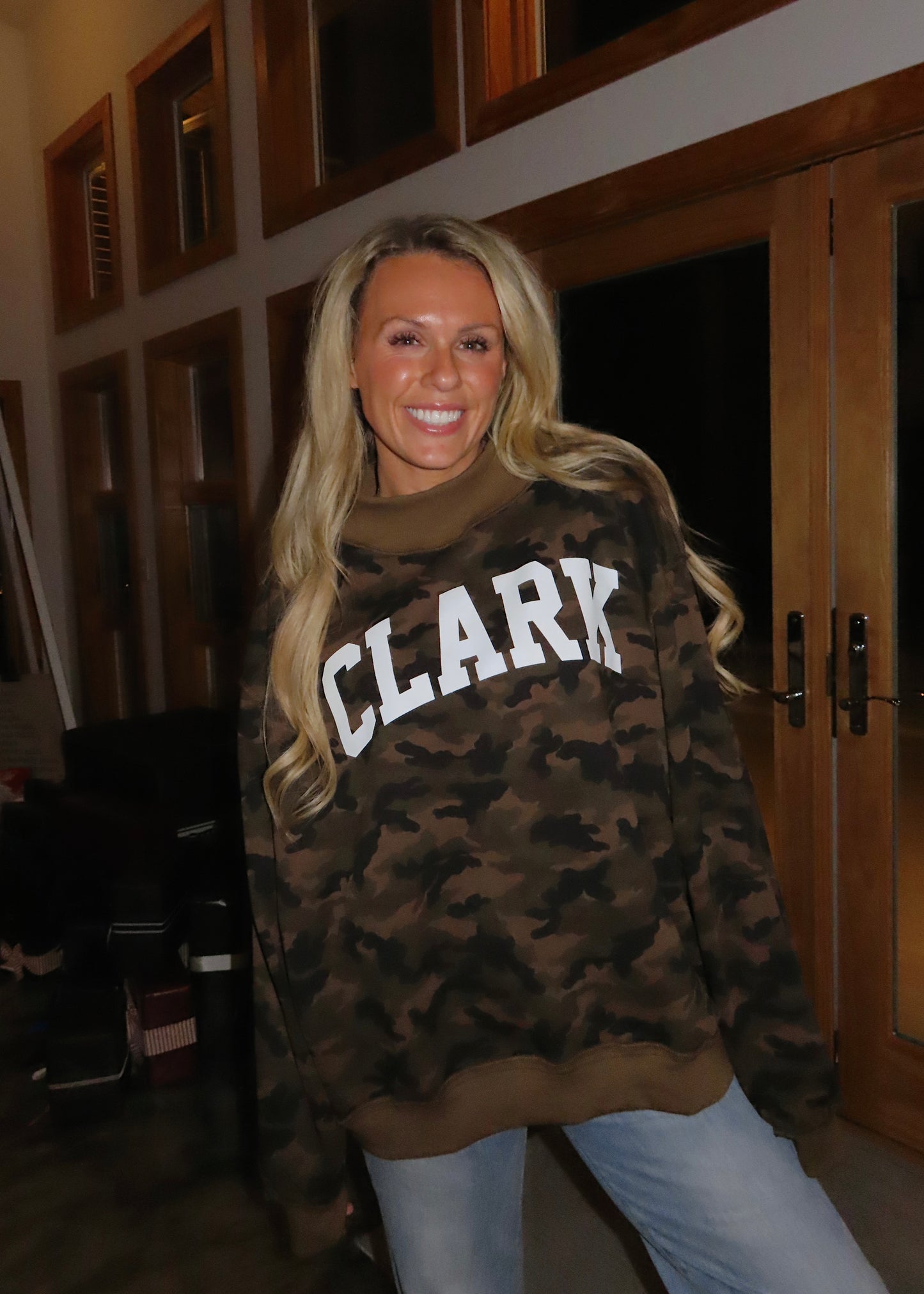 CLARK CAMO - Mockneck Crewneck