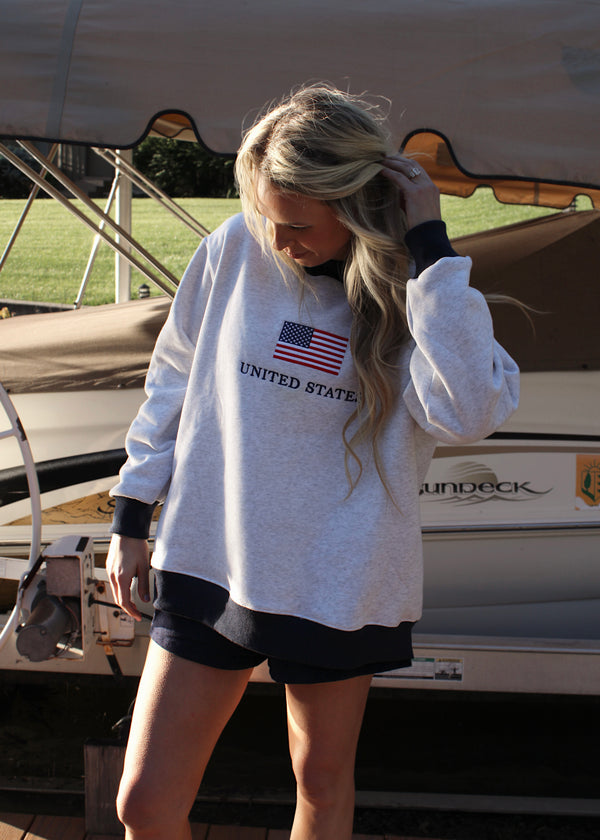 LONG WEEKEND - Embroidered US Mockneck