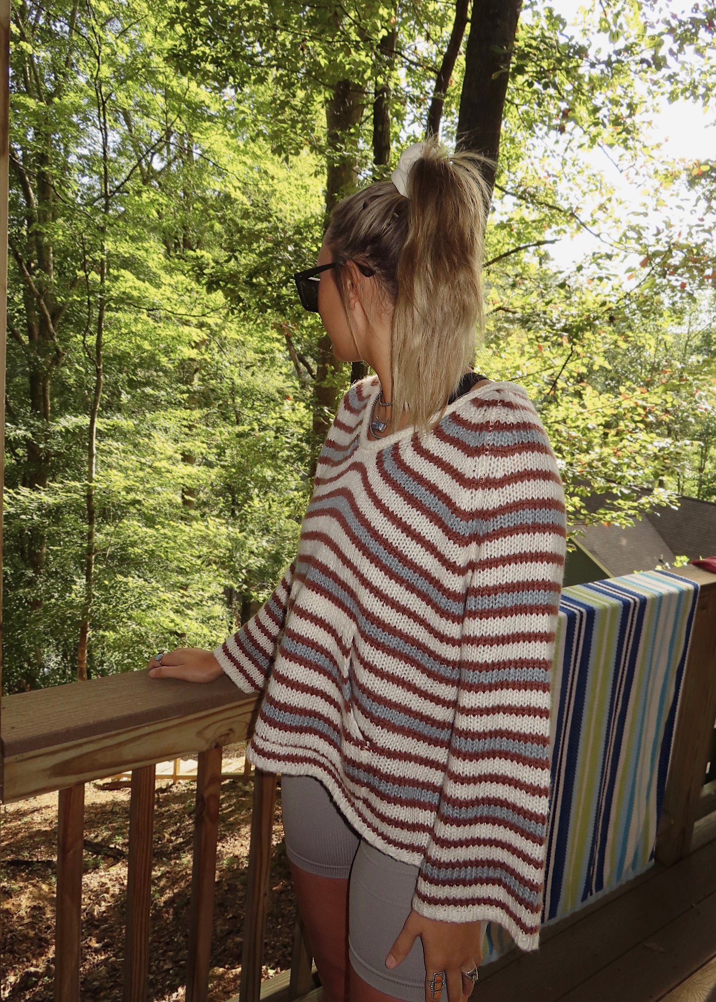 SHORE THING - Striped Pocket Pullover