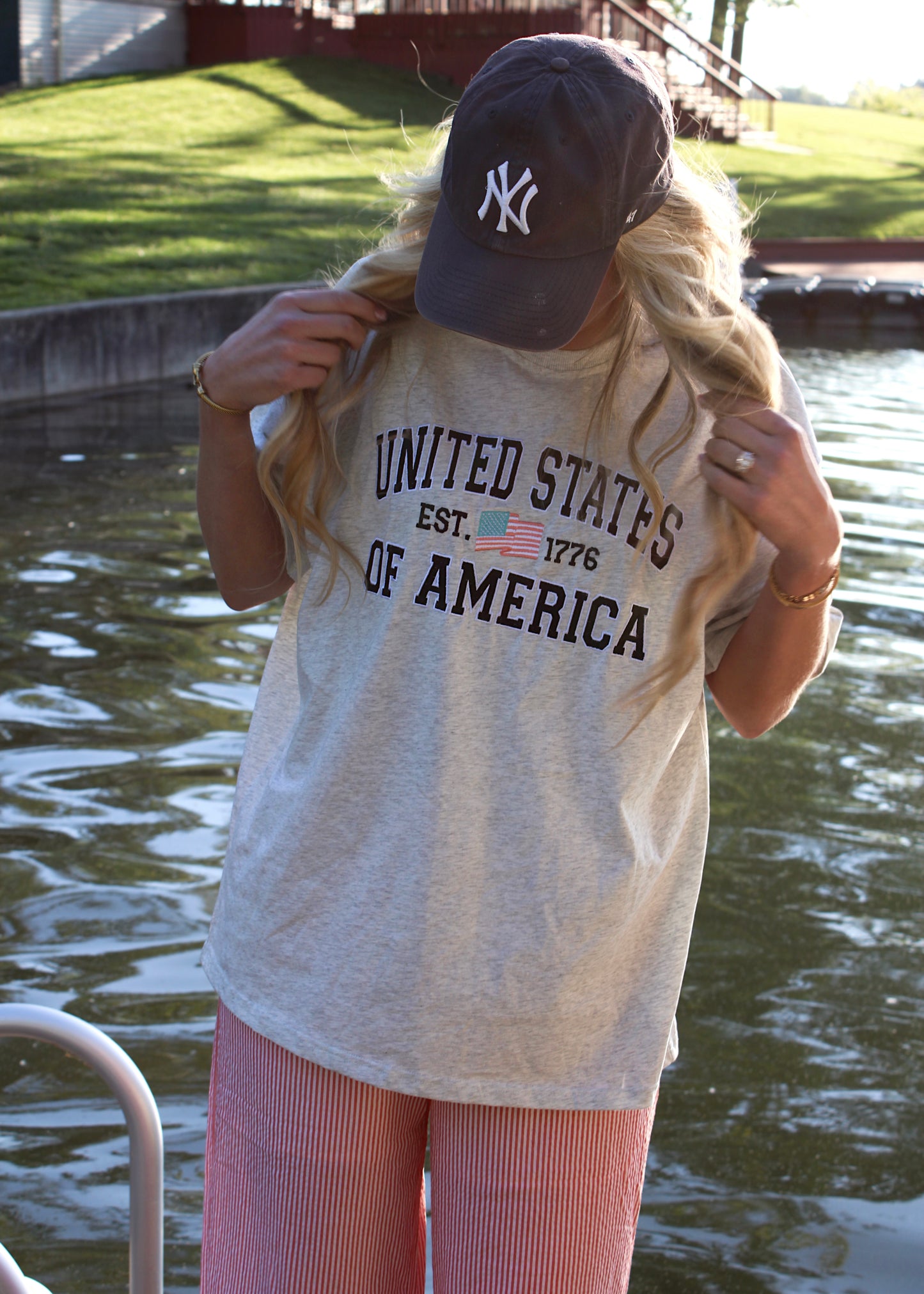 AMERICANA - Oversized Embroidered USA Tee