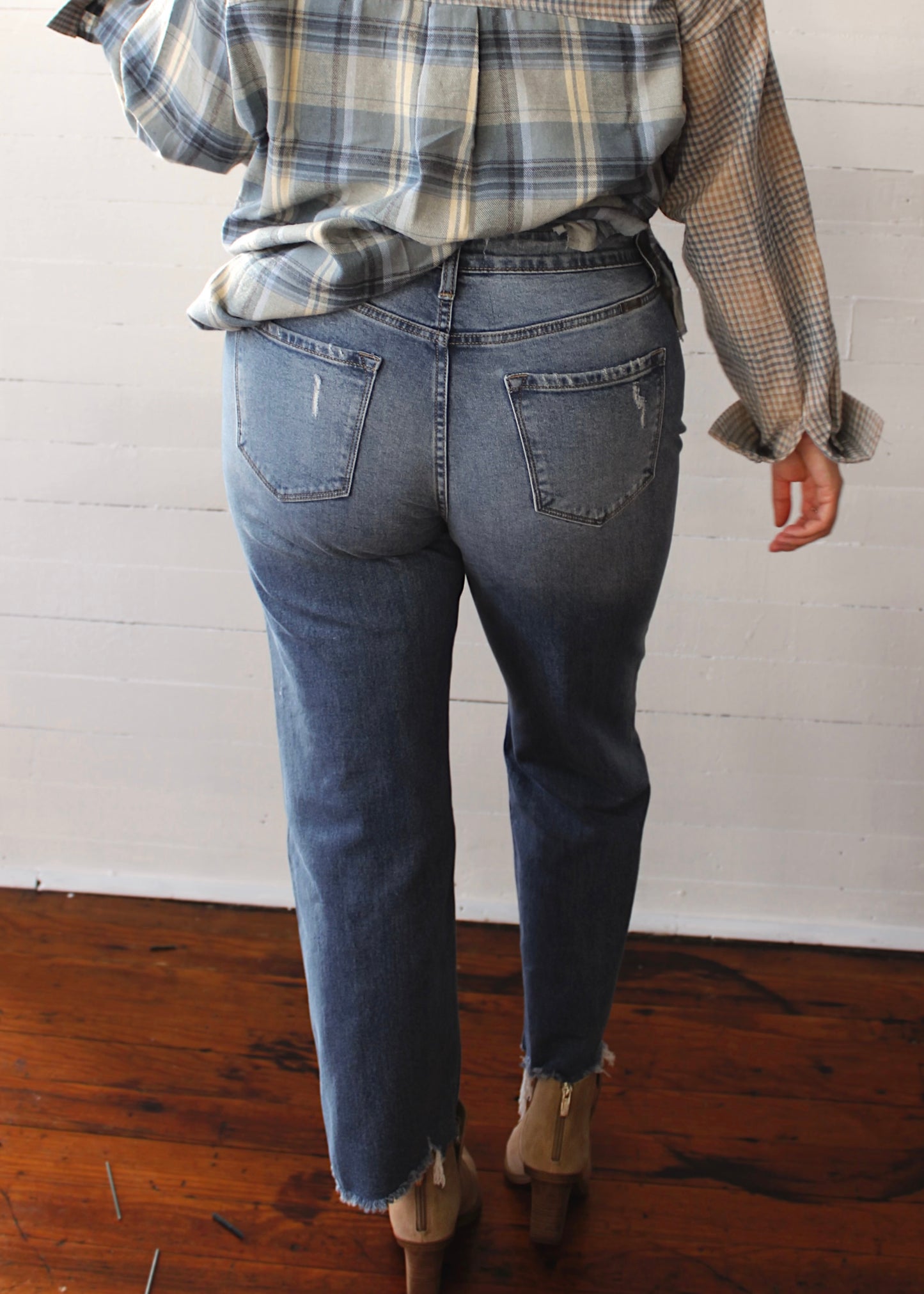 THE LAUREN - Raw Edge Wide Leg Jeans