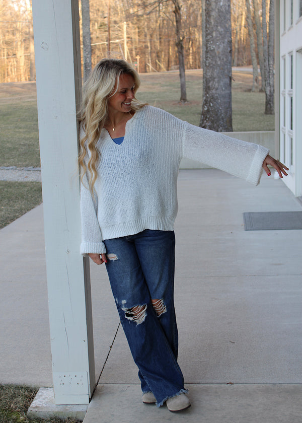 WINTER SNOW - White Loose Knit